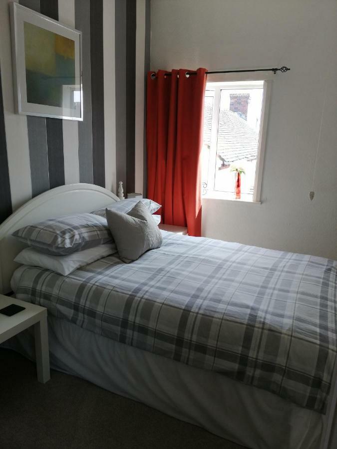 Olive Tree Guest House Uttoxeter Exterior photo